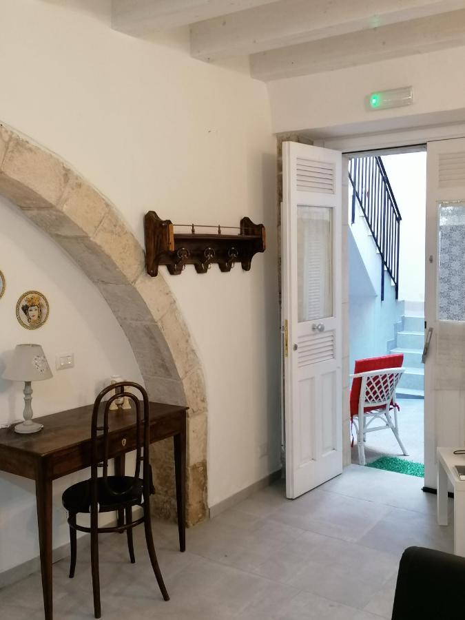 Il Cortiletto Di Via Minniti Syracuse Exterior photo